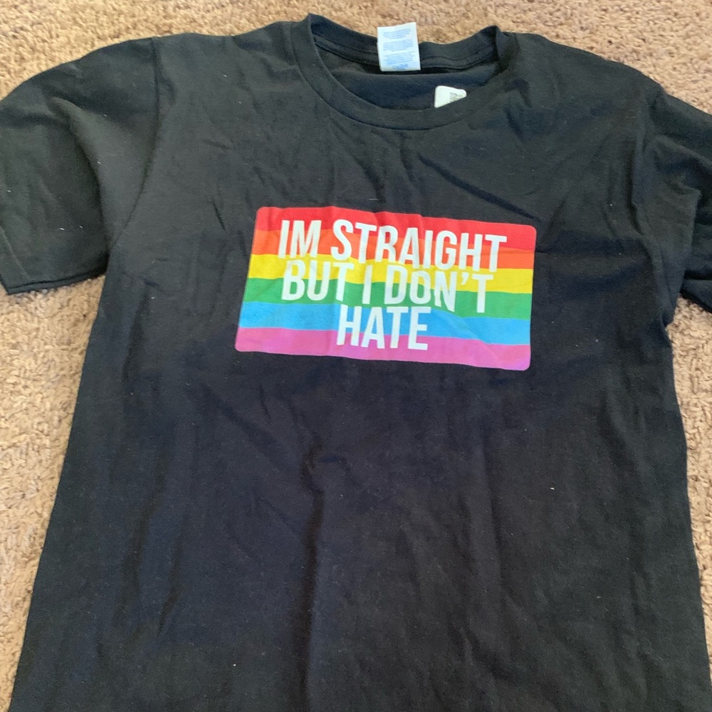 I’m straight but i don’t hate